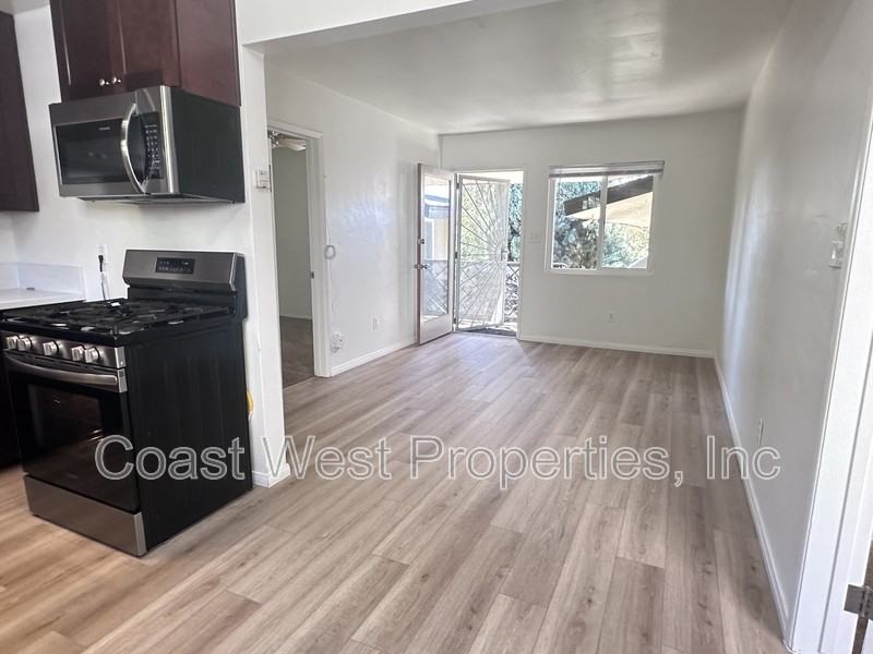 4566 Maryland St - Photo 6 of 17