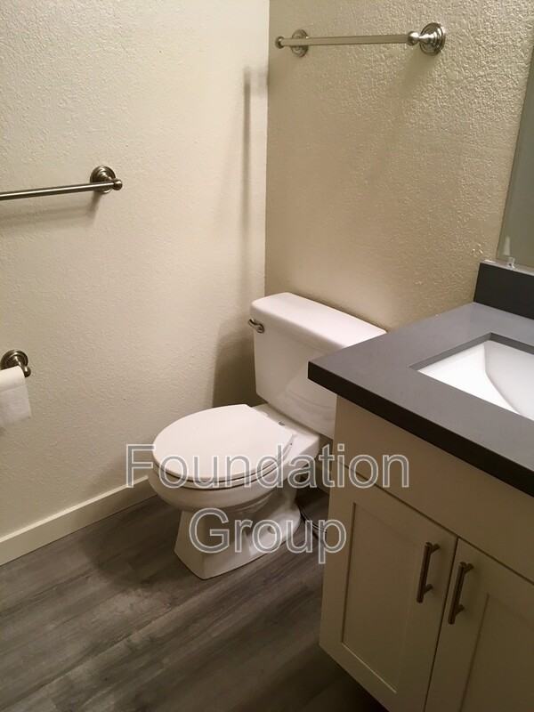 916 N 104th St #B301 - Photo 6 of 14