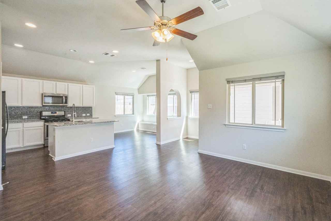 120 Lasino Dr - Photo 5 of 36