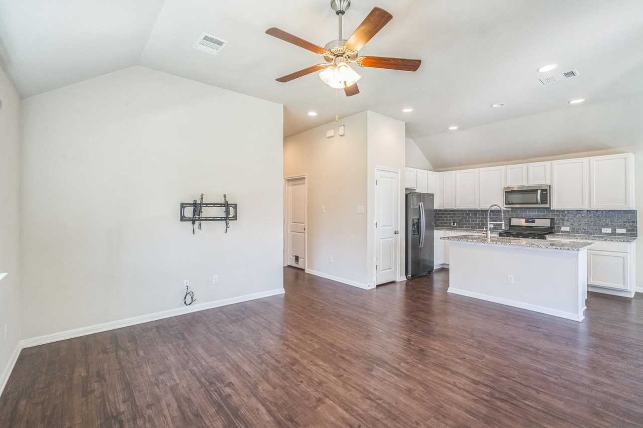 120 Lasino Dr - Photo 6 of 36
