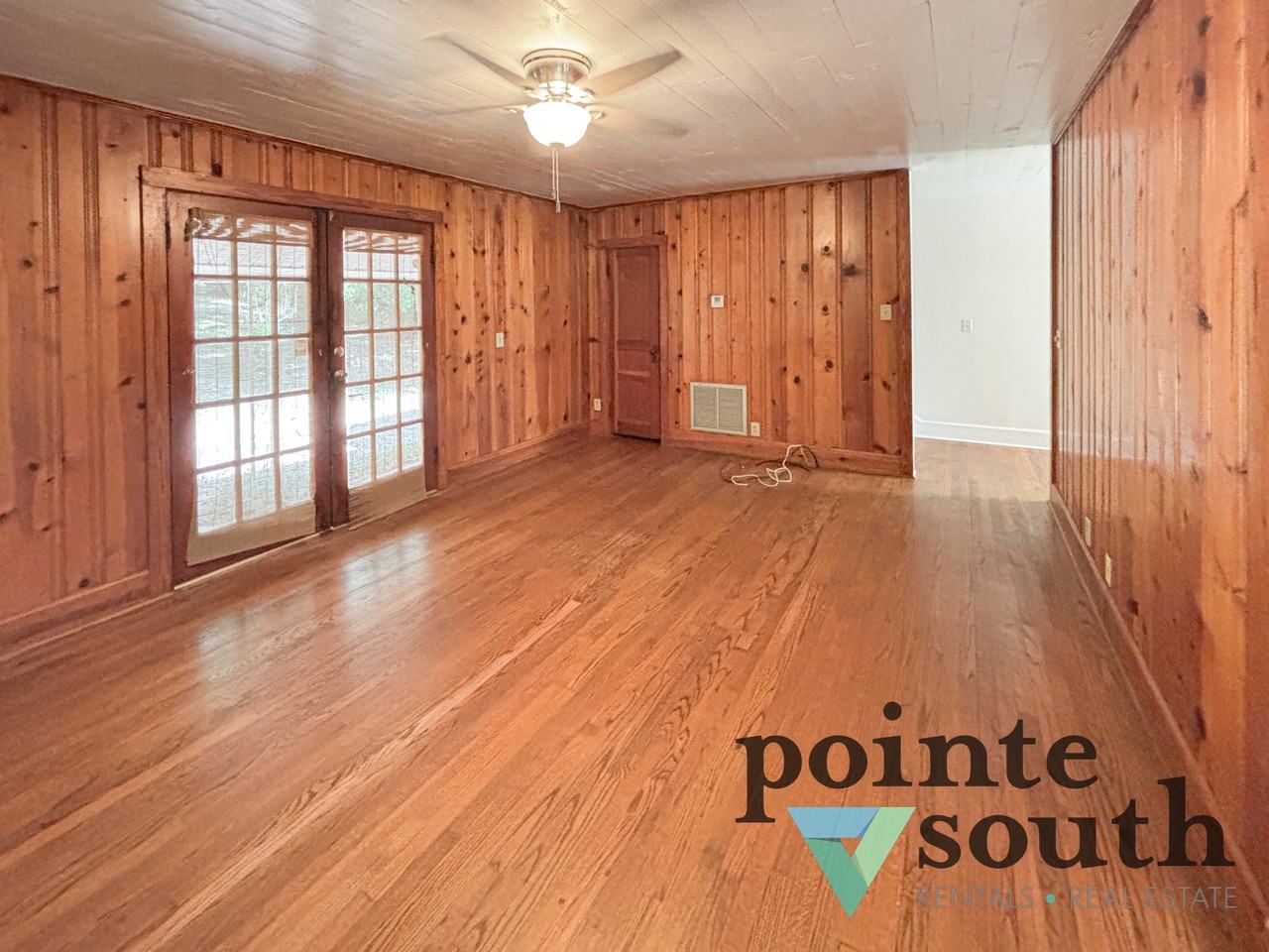 27430 Main St - Photo 2 of 17