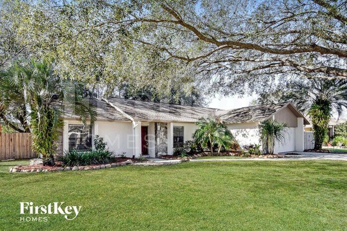 4715 Canterbury Dr - Photo 2 of 15