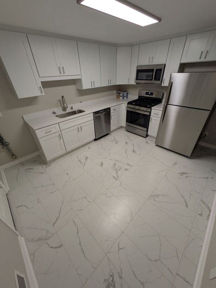 1080 16th Ave Nw - Photo 3 of 6