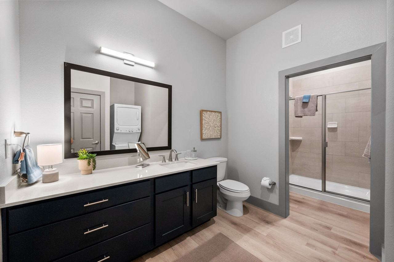 The Gibson - Photo 6 of 50