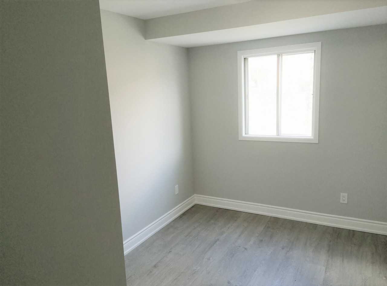 24 Empire Crescent - Photo 3 of 13