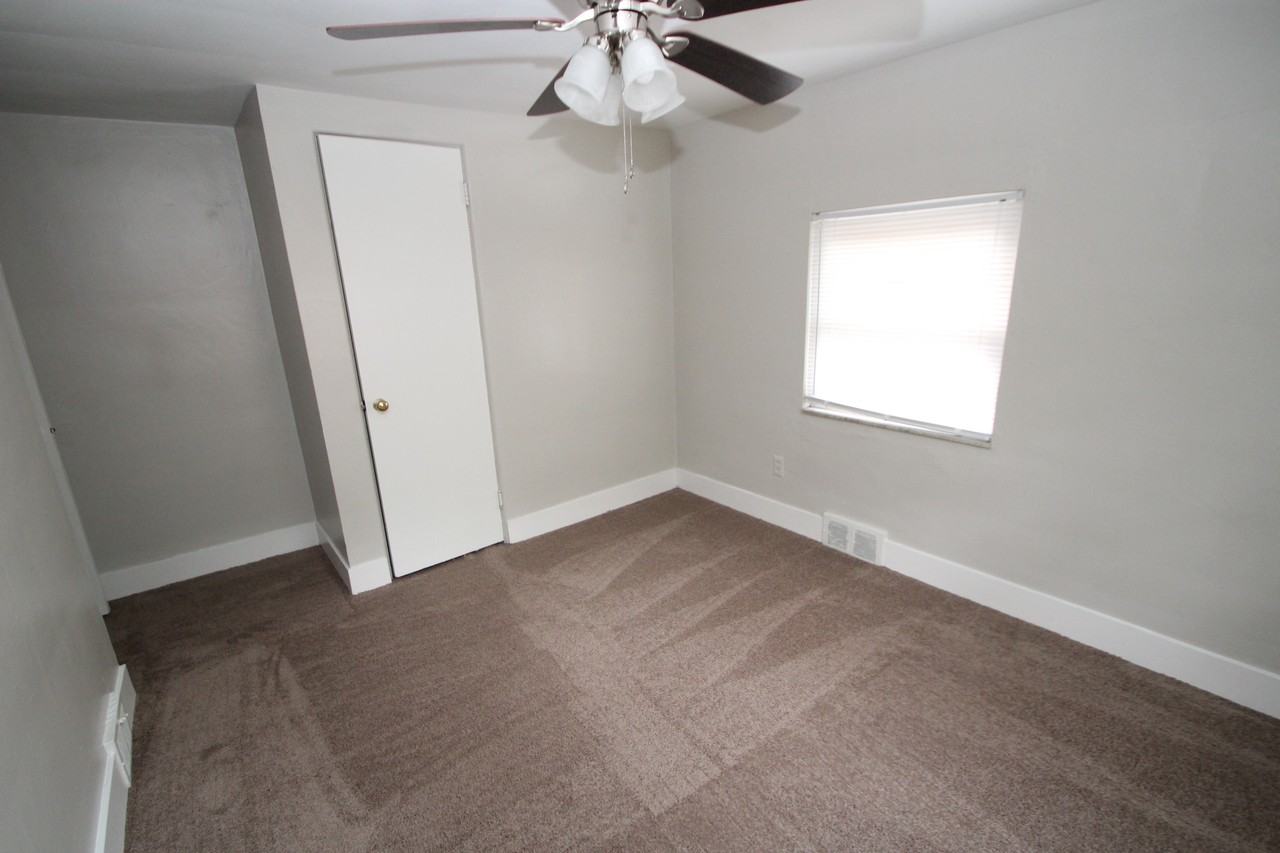 SLEEPY HOLLOW -- 198 - Photo 6 of 8