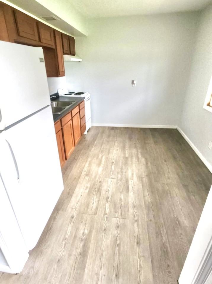 1334 Juniper Drive - Photo 3 of 11