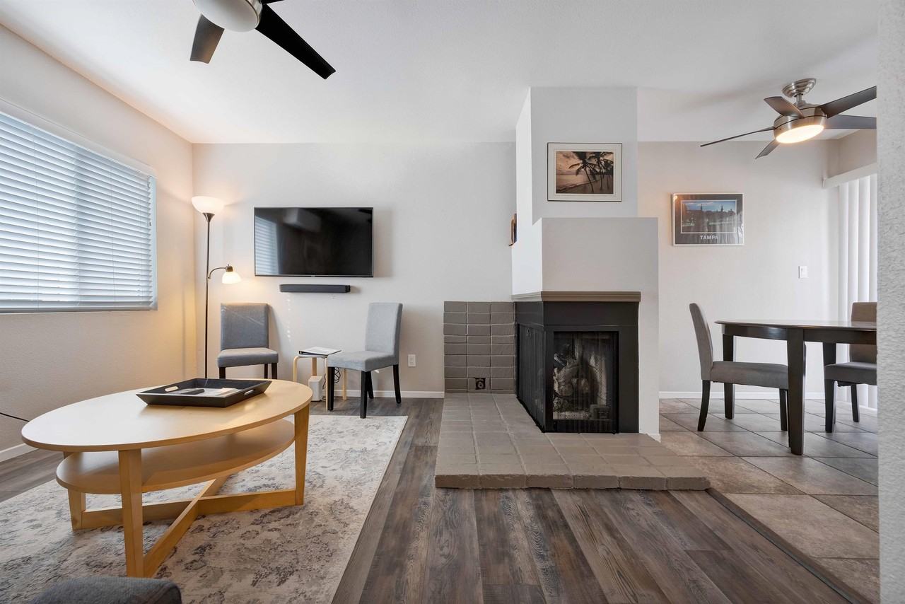 4921 Long Branch Avenue - Photo 6 of 9