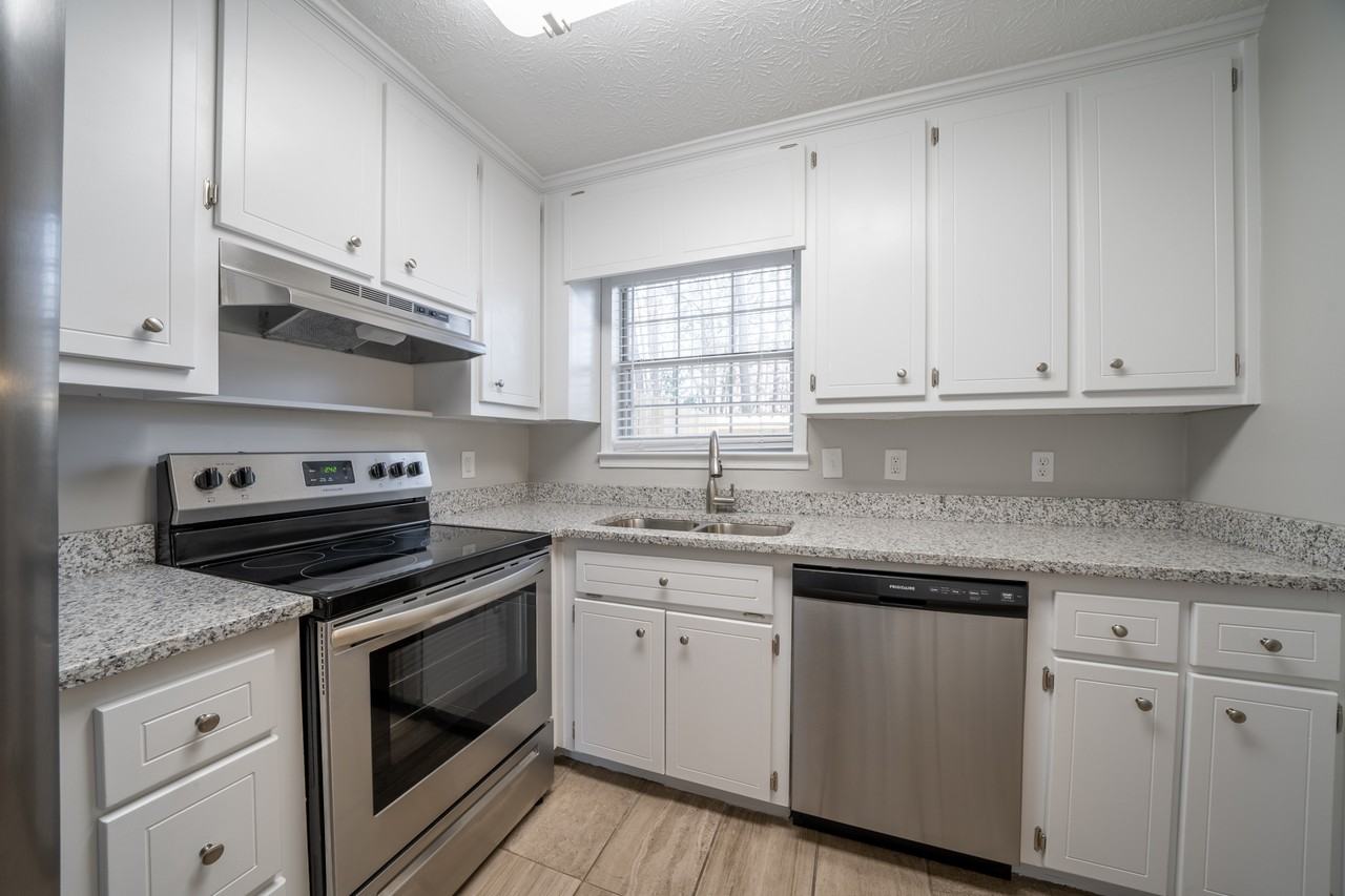 112 Dupree Road - Photo 3 of 33