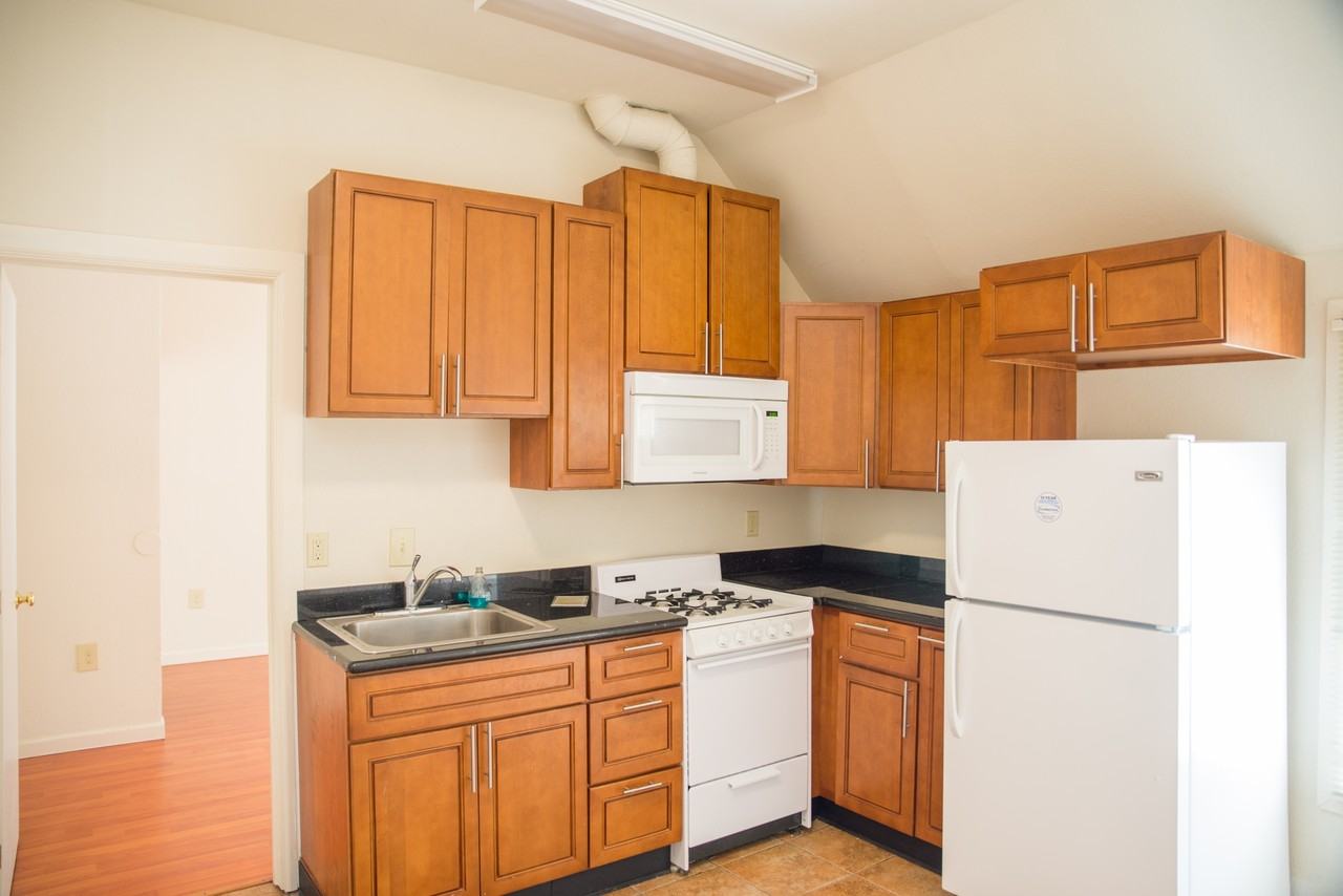 2221 Dwight Way - Photo 2 of 9