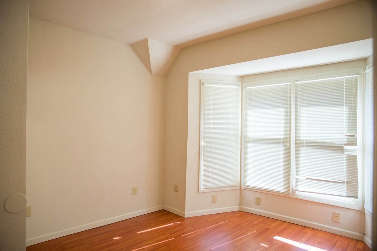 2221 Dwight Way - Photo 3 of 9