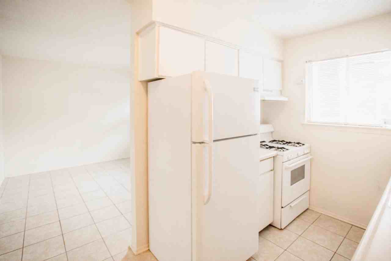 1239 North LBJ Drive - Photo 3 of 7