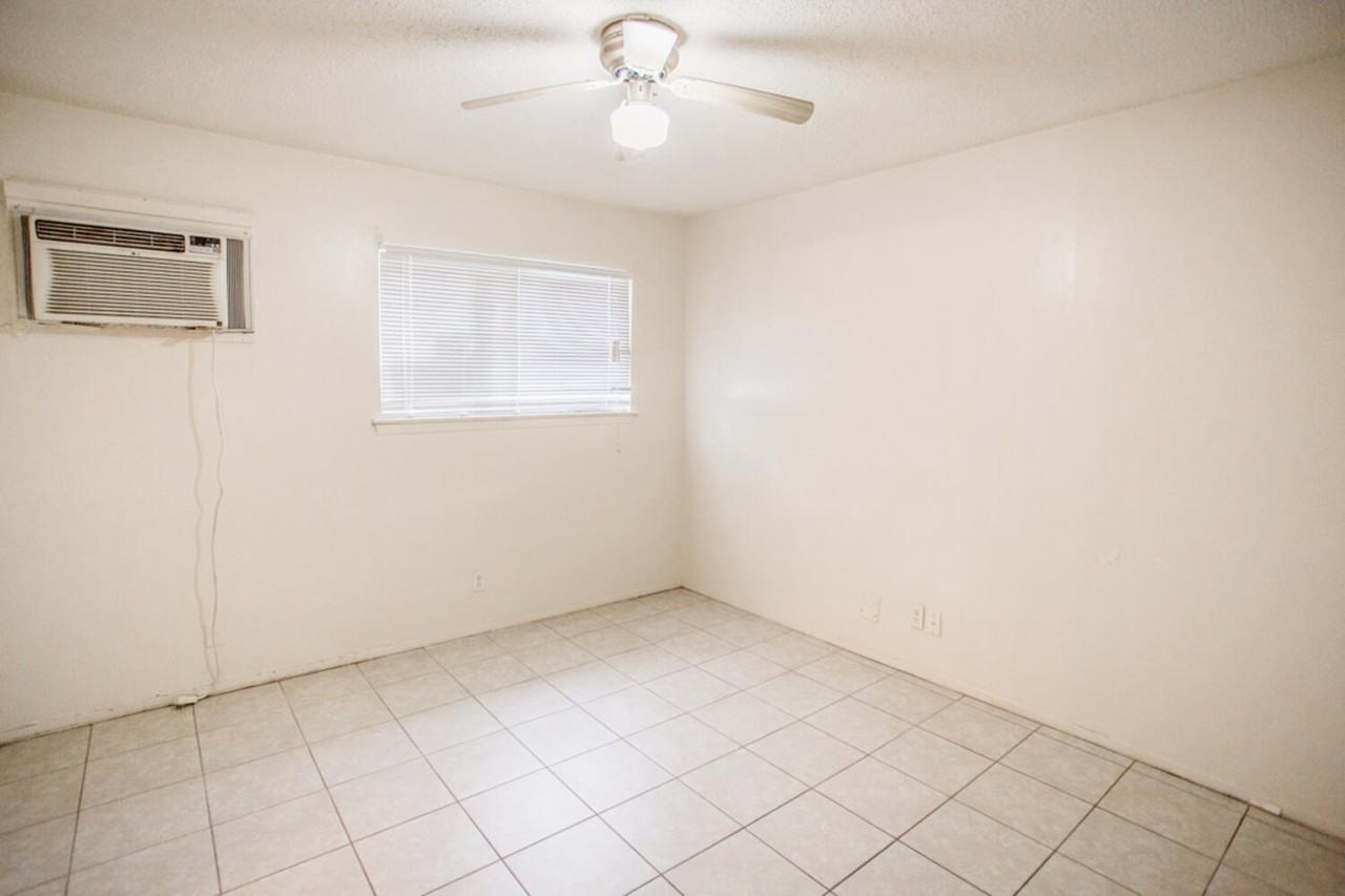 1239 North LBJ Drive - Photo 5 of 7