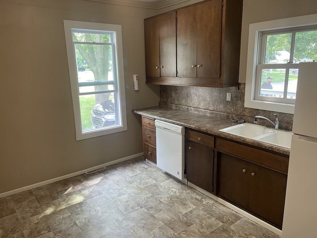 706 A East 4th Street (Lower) - Photo 3 of 6