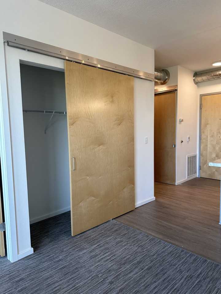 The 44 DSM - Photo 4 of 50