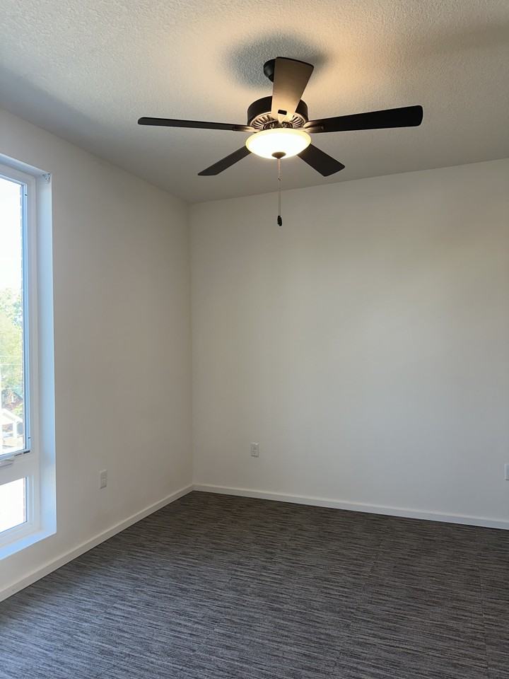 The 44 DSM - Photo 6 of 50