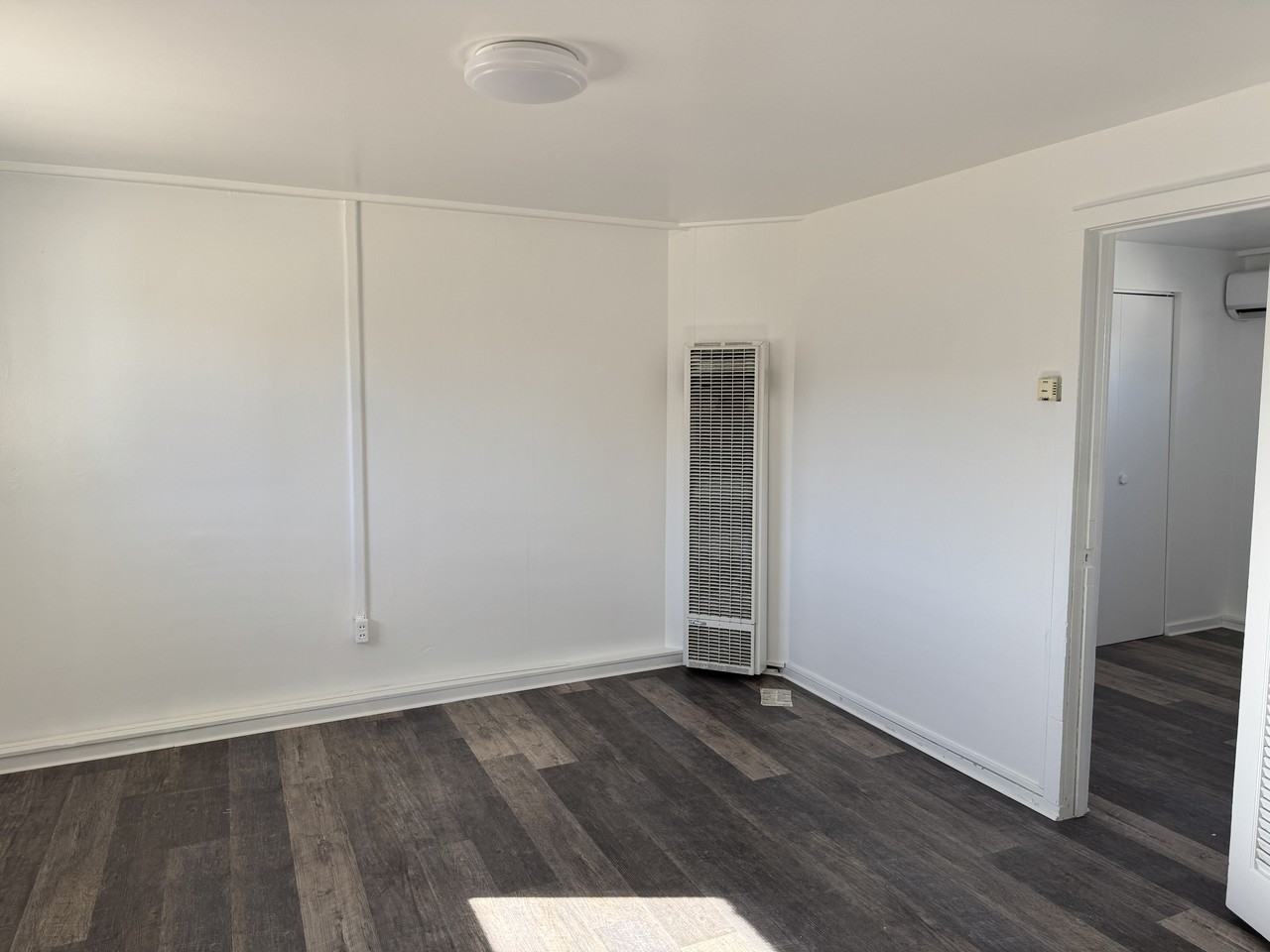 1401 Main Street - Photo 5 of 24