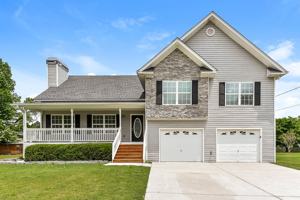 featured image of 939 Creek Run Pl