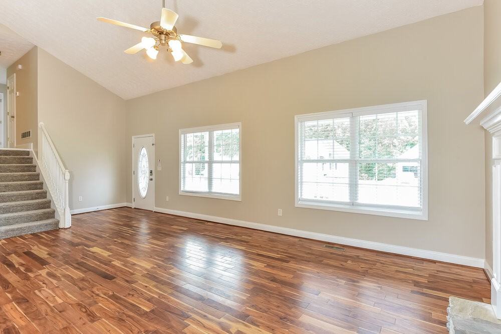 939 Creek Run Pl - Photo 5 of 17