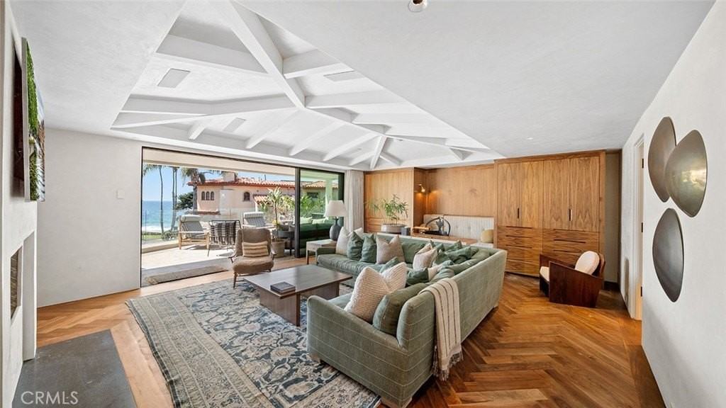 27 Emerald Bay - Photo 7 of 47