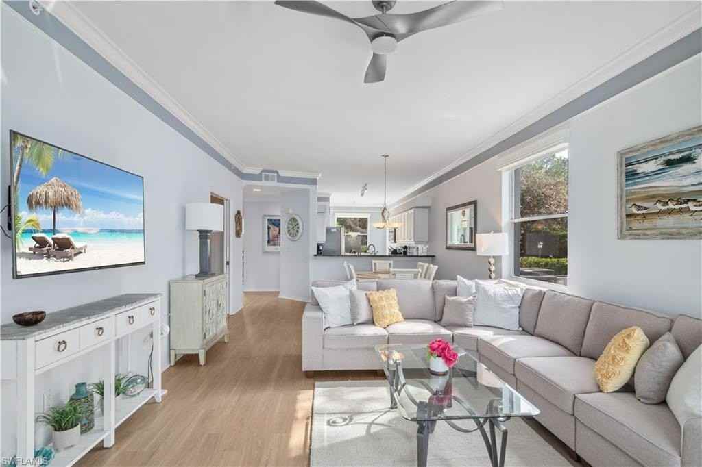 7515 Stoneybrook Dr #811 - Photo 7 of 30