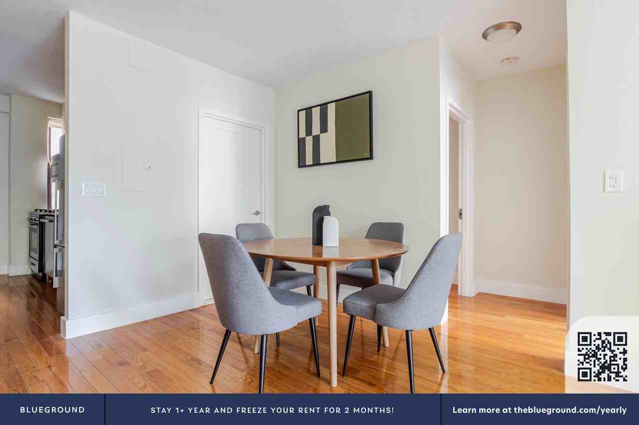 108 West 15th Street - Photo 7 of 39