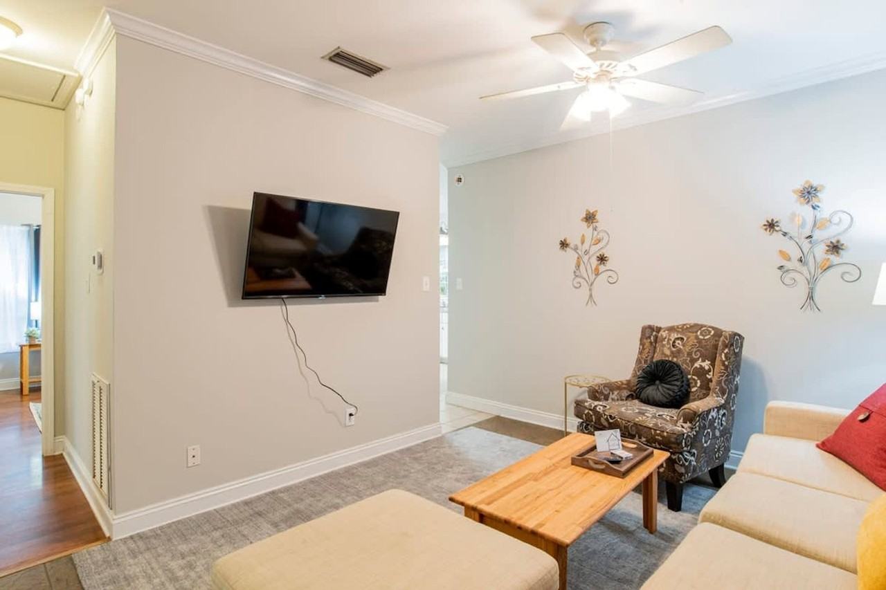 213 Hazel St #1043566P - Photo 2 of 49