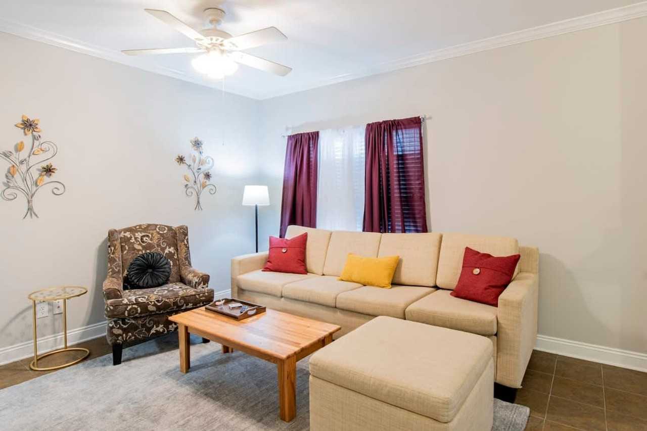 213 Hazel St #1043566P - Photo 5 of 49