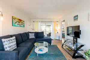 featured image of 141 California Ave