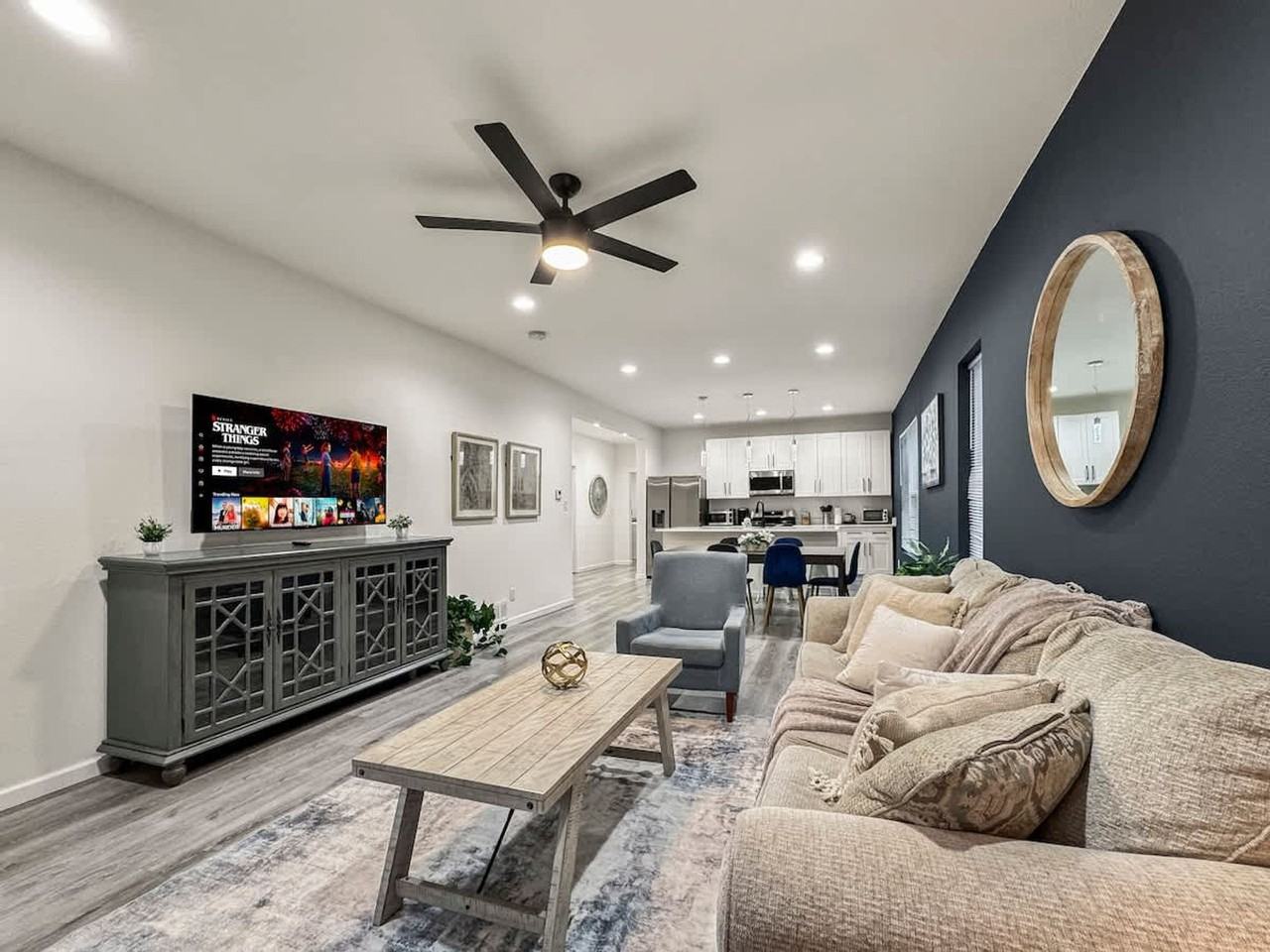 1117 N Bishop Ave #1075552P - Photo 2 of 26