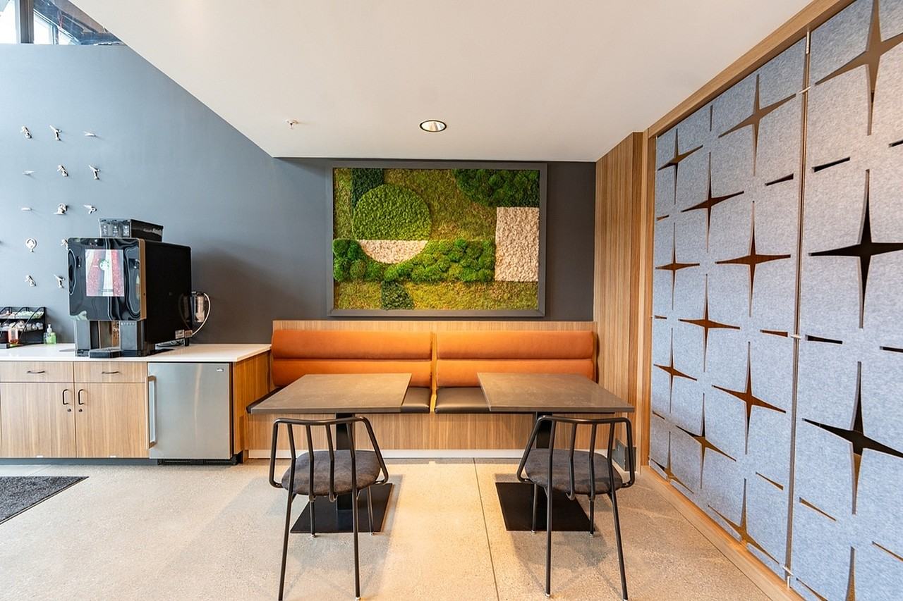 4th & 5th - Photo 7 of 50