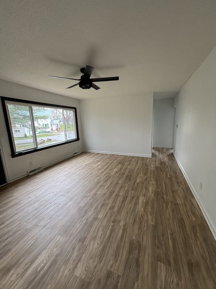 115 High St - Photo 6 of 10
