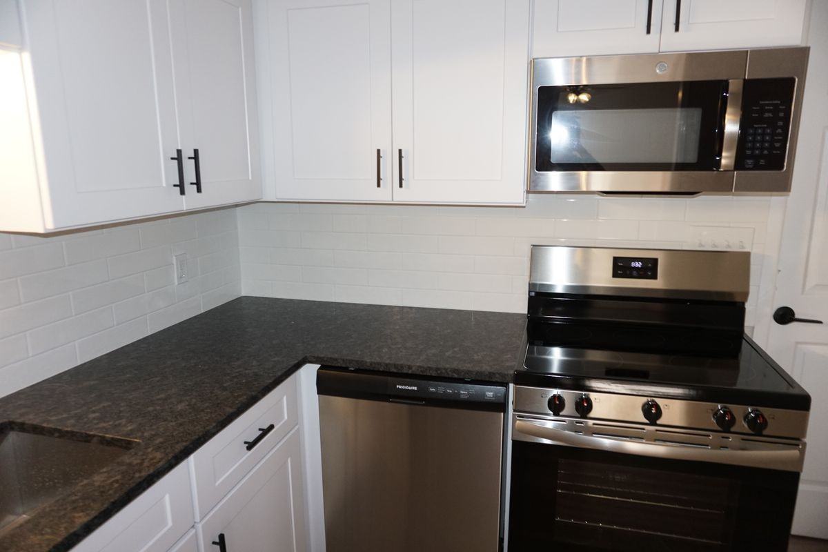 314 Fairgrove St - Photo 5 of 19