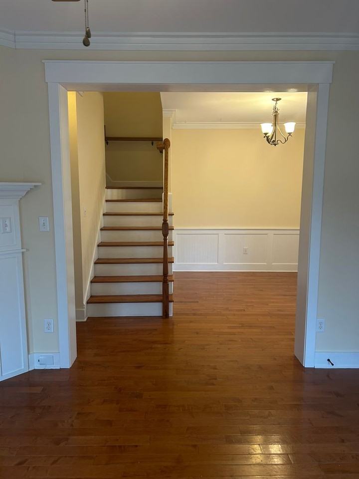 129 Aurora Dr - Photo 5 of 19