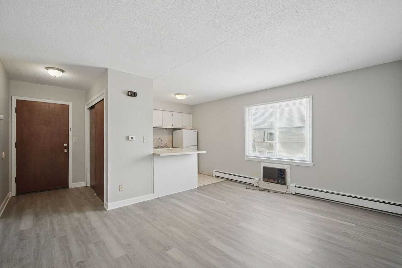 Ankeny Park Apartments - Photo 4 of 16