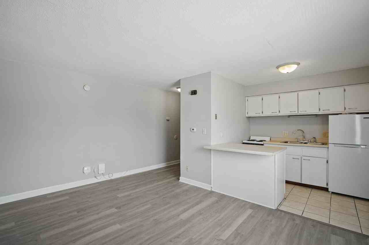 Ankeny Park Apartments - Photo 5 of 16