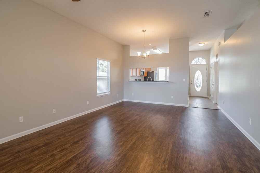 4508 Campus Hills Cir - Photo 5 of 15