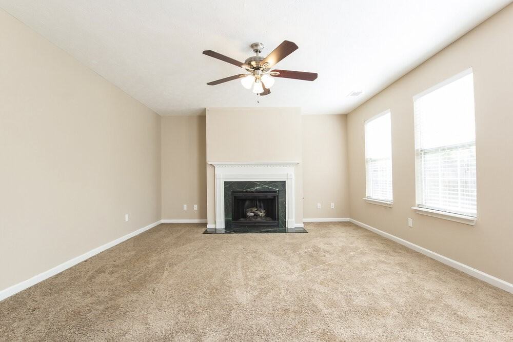 1240 Chris Lake Dr - Photo 2 of 15