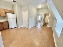 featured image of 1718 E Lafayette Pl