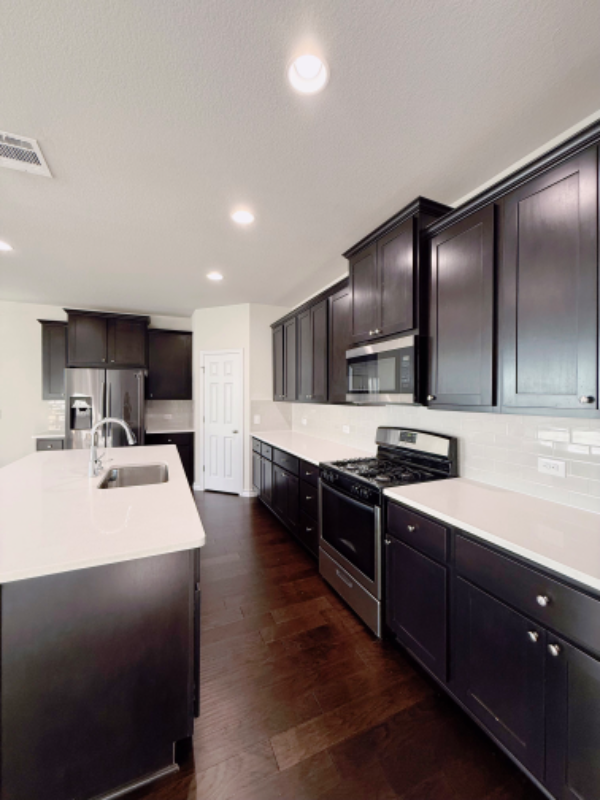 7517 Saginaw Dr - Photo 6 of 15