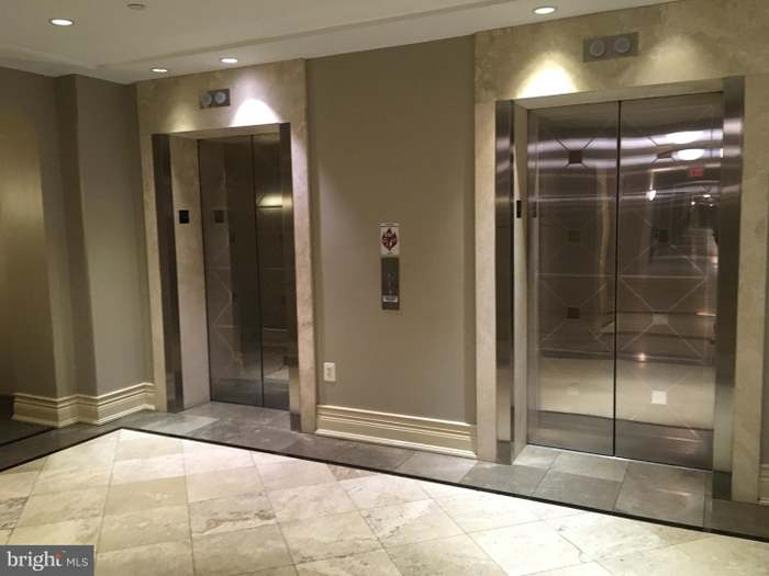 11710 Old Georgetown Rd - Photo 3 of 24