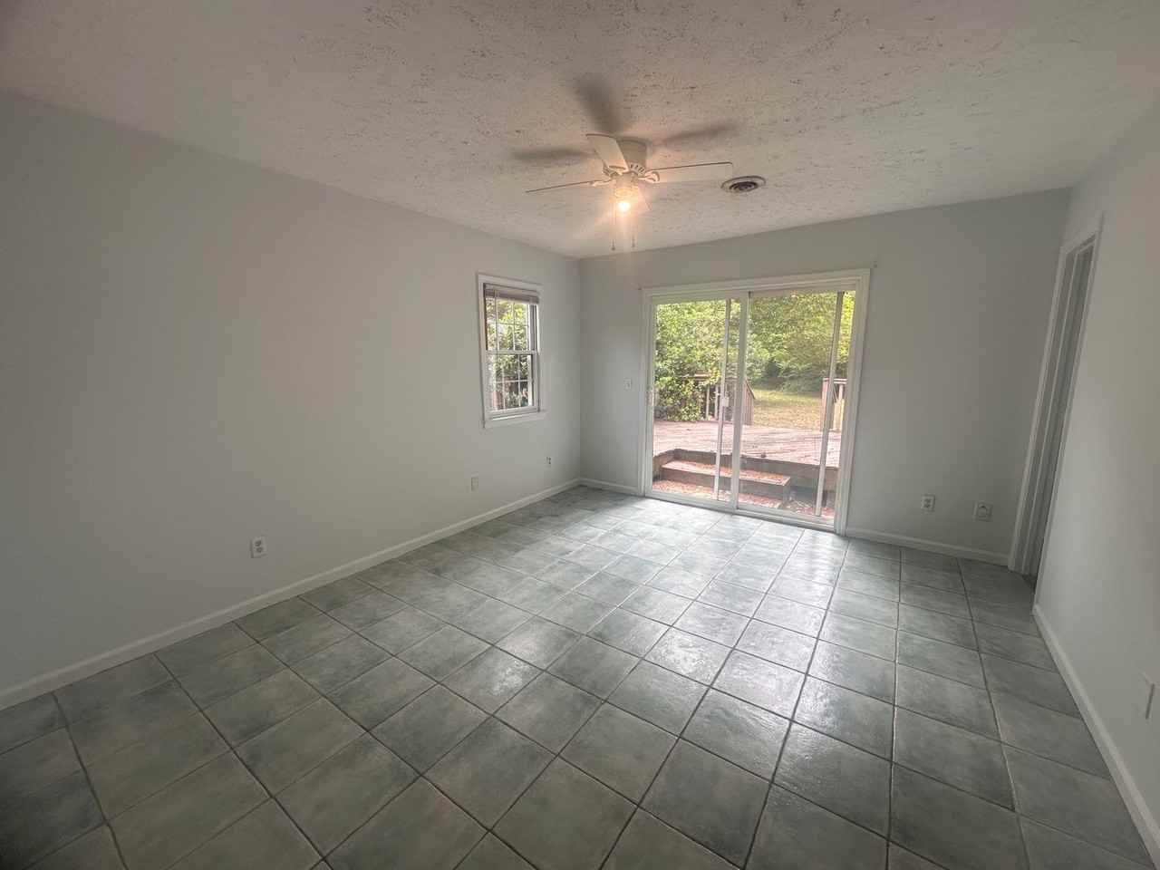 6519 Spicewood St - Photo 6 of 13