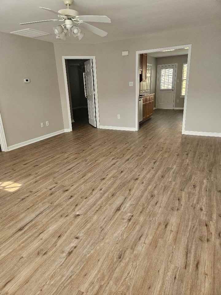 243 Katelyn Cir - Photo 3 of 12