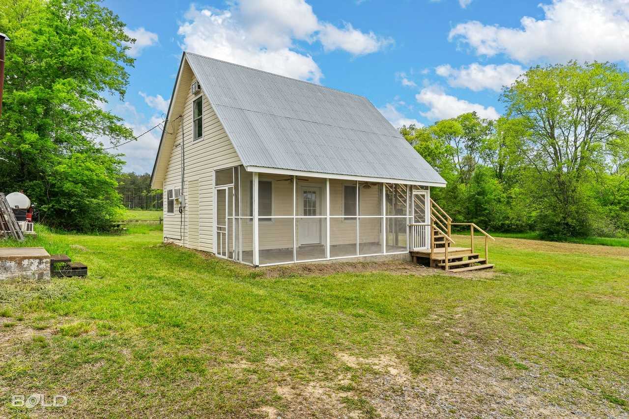 3792 Bledsoe Rd - Photo 3 of 26