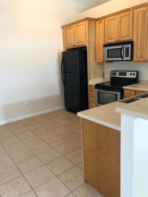 2610 Avondale Ct - Photo 3 of 13