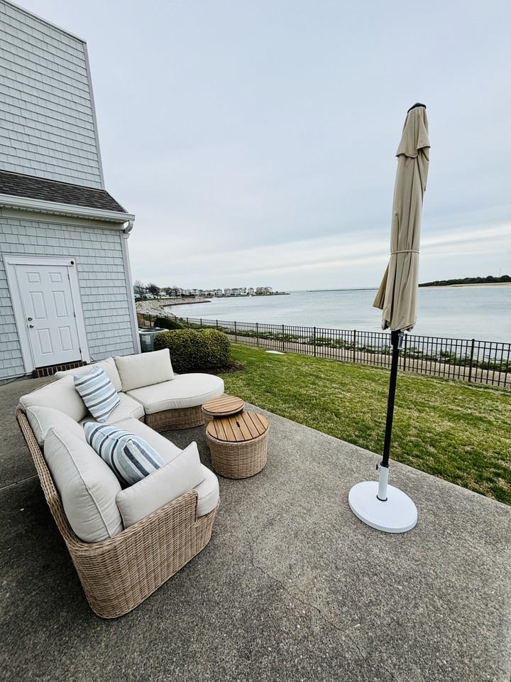 9490 Bay Front Dr - Photo 2 of 17