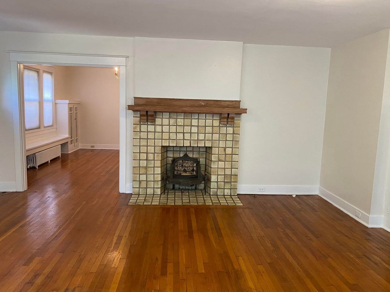 1331 Shady Ave - Photo 4 of 31