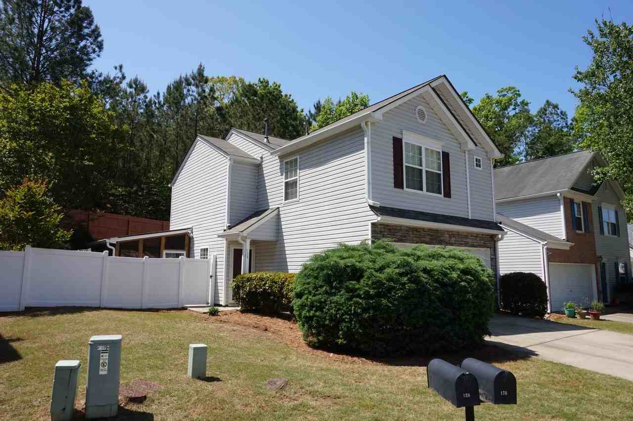 176 Oak Grove Pl - Photo 2 of 15
