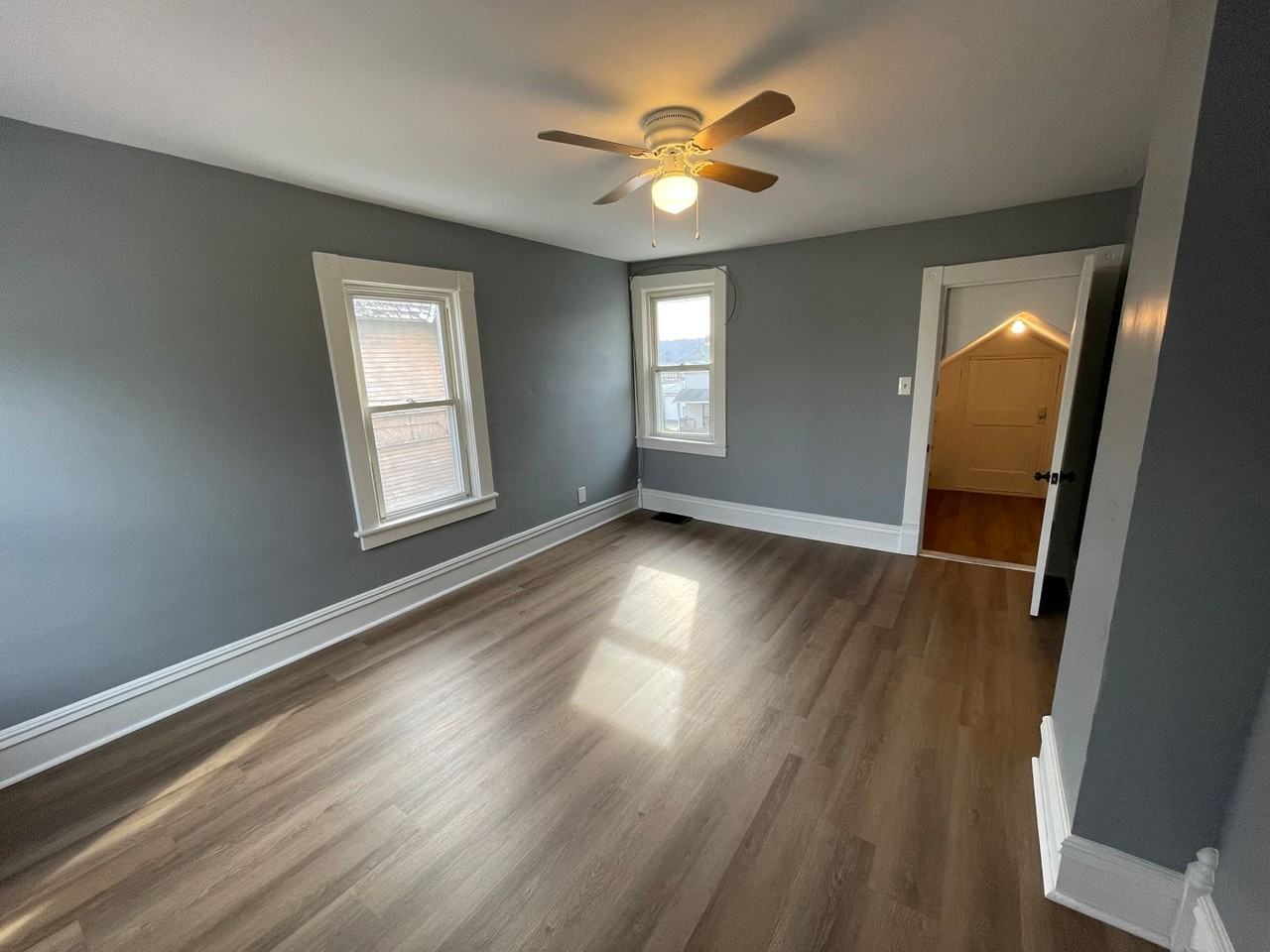 748 Stewart St - Photo 2 of 6
