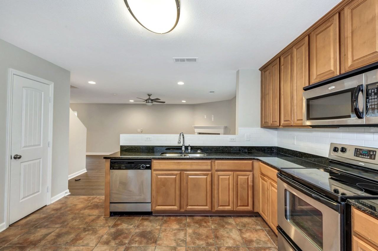 101 Belle Haven Dr - Photo 4 of 24